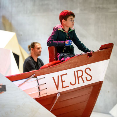 Vejers Strand Camping Tirpitz Pressefoto Udstilling Børn Båd