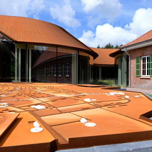 Vejers Strand Camping FLUGT Museum Pressefoto Udstilling Udendørs Kort